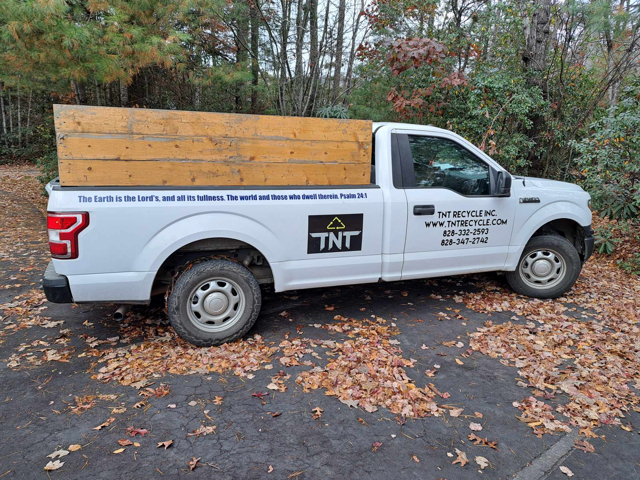 TNT Recycle INC business image in Franklin, NC